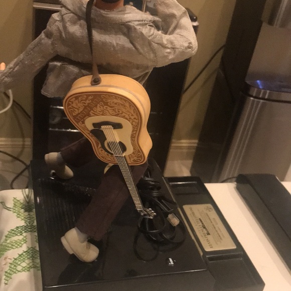 Elvis Limited addition with phone moves , and Cd, missing CD number 3 - Picture 4 of 5